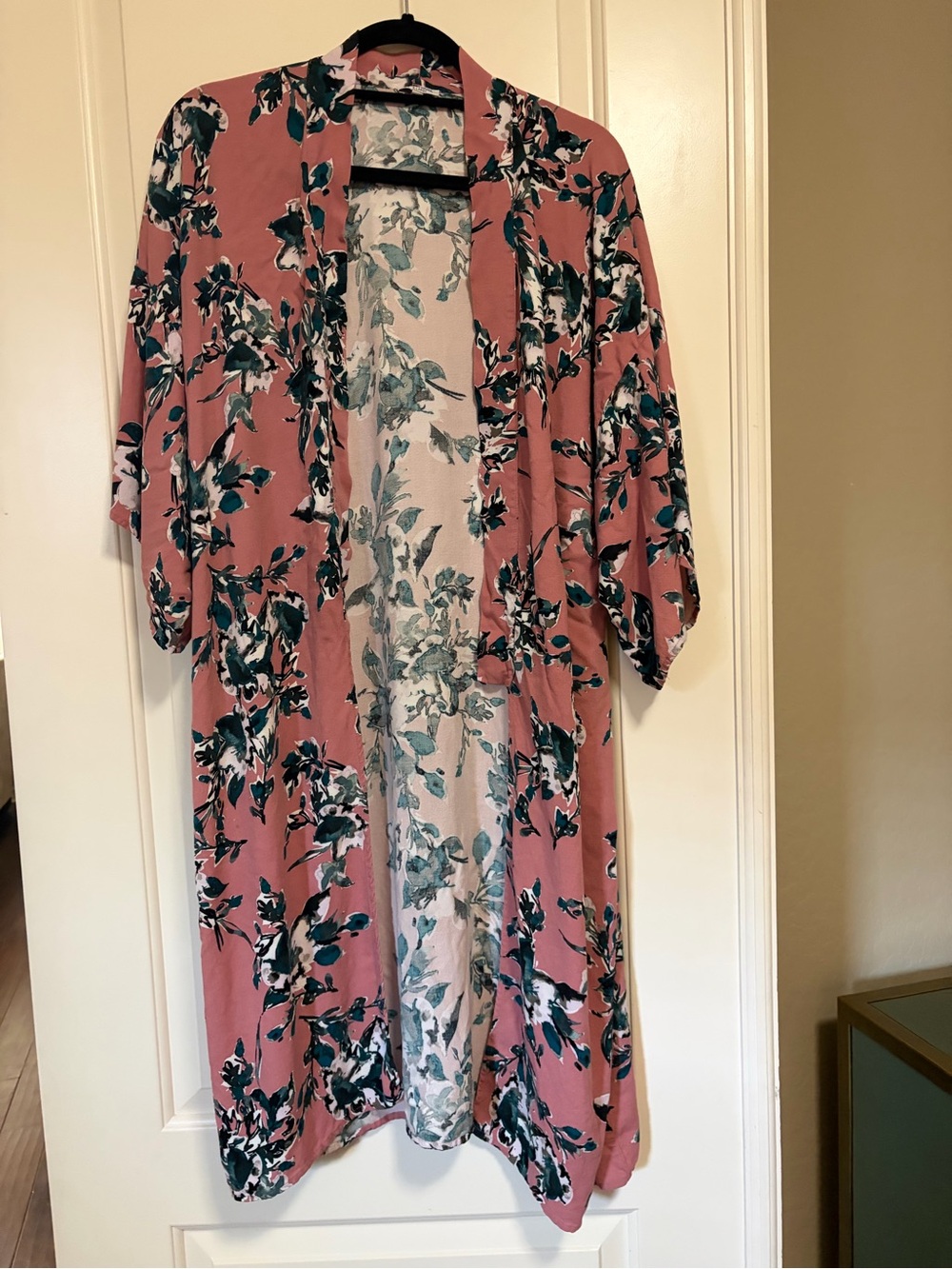 🎀Chic & Feminine Rose Floral Open Front Loose Oversized Kimono Robe🎀